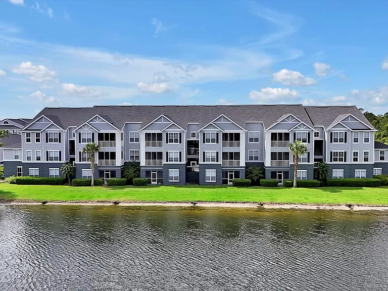 ARIUM Crowntree Lakes — Photo 60