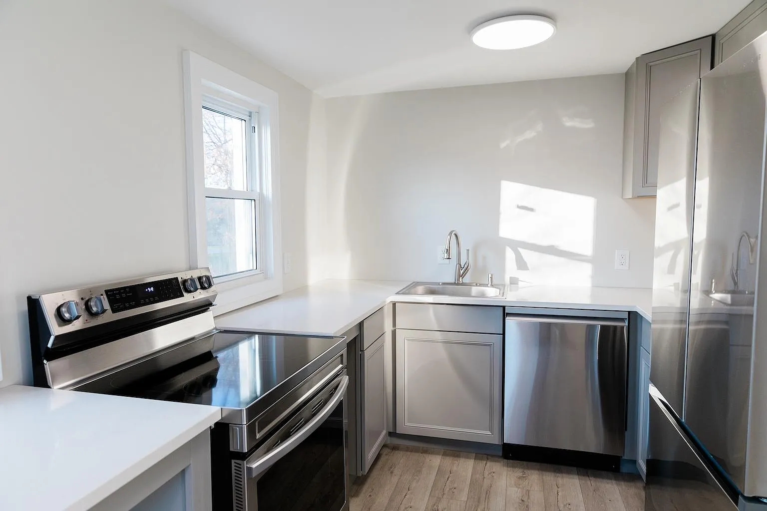 2 bed, 1217 sqft, $1,470 — Photo 2