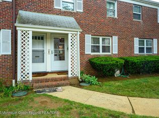 154 Manor Dr, Red Bank, NJ 07701