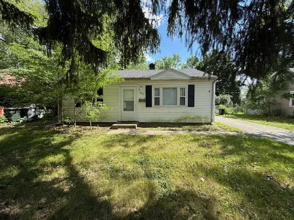 805 E Michigan Ave, Urbana, IL 61801