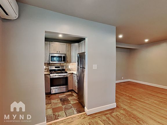 5th image of 2401 W St