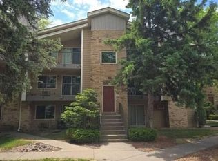 2220 Ridge Dr APT 11, Saint Louis Park, MN 55416