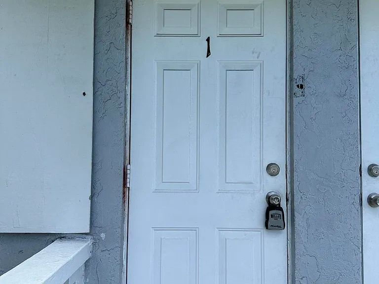 17 Detroit St #1 — Photo 2