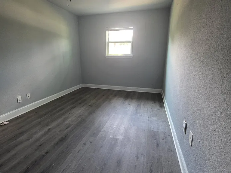 108 N 4th St — Photo 6