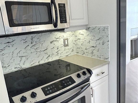 5th image of 111 Briny Avenue #1401