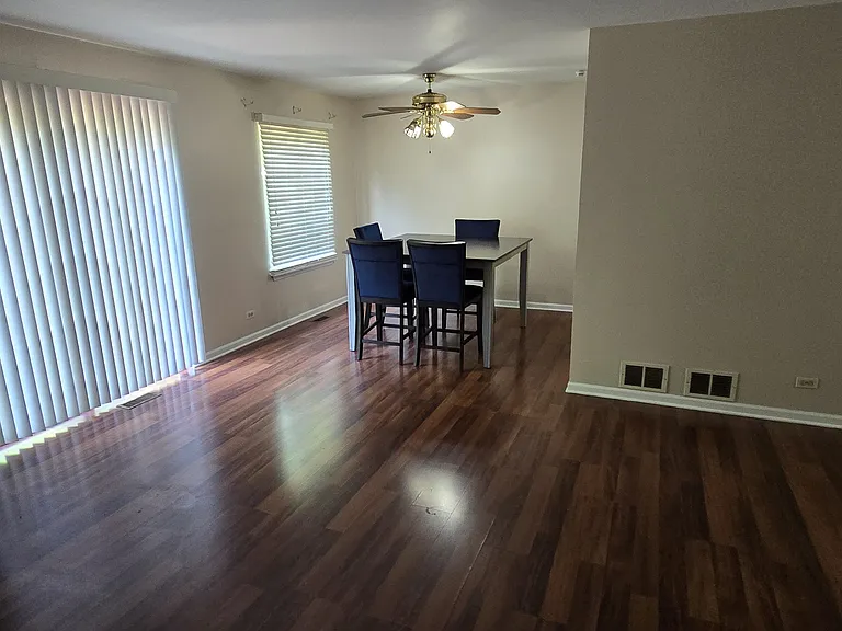 388 E Forest Knoll Dr — Photo 5