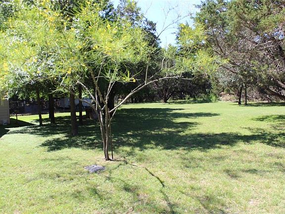 2nd image of 25 Country Place Dr