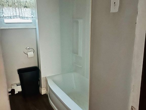 5th image of 14 Barclay St Floor 2