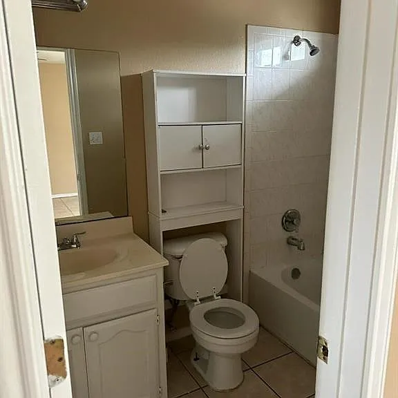 3001 Daffodil Ave — Photo 9