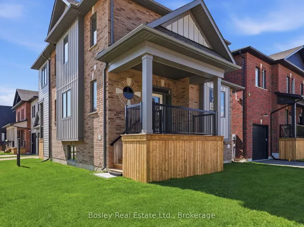 125 6th St, Collingwood, ON L9Y 1Z1