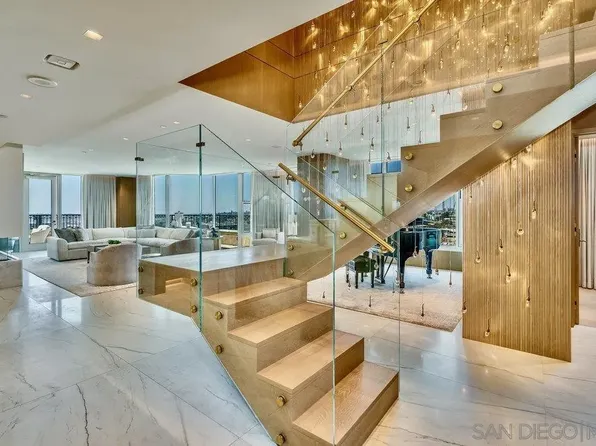2500 6th Ave #Penthouse 4, San Diego, CA 92103