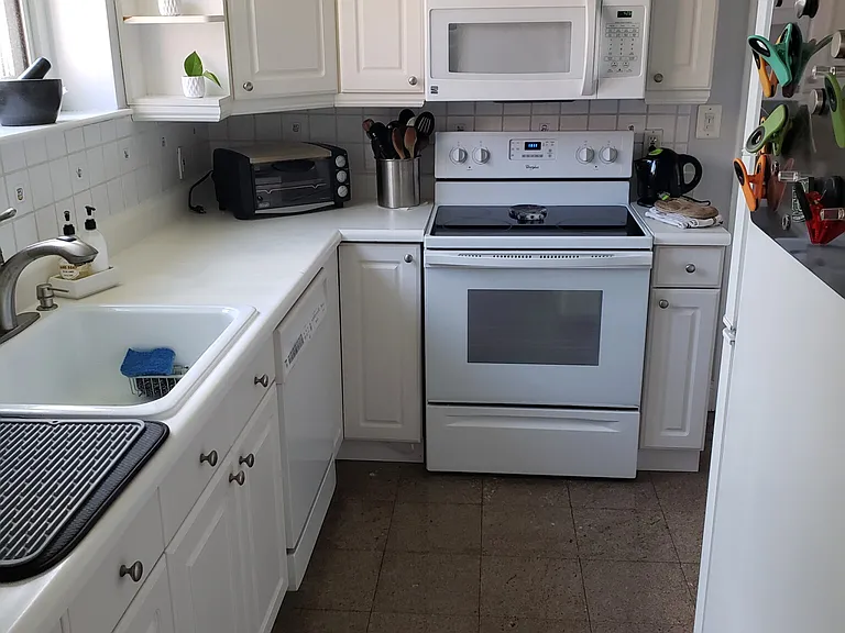 136 Boylston St #2 — Photo 9