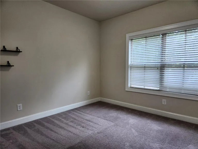 1323 Faircrest Way — Photo 13