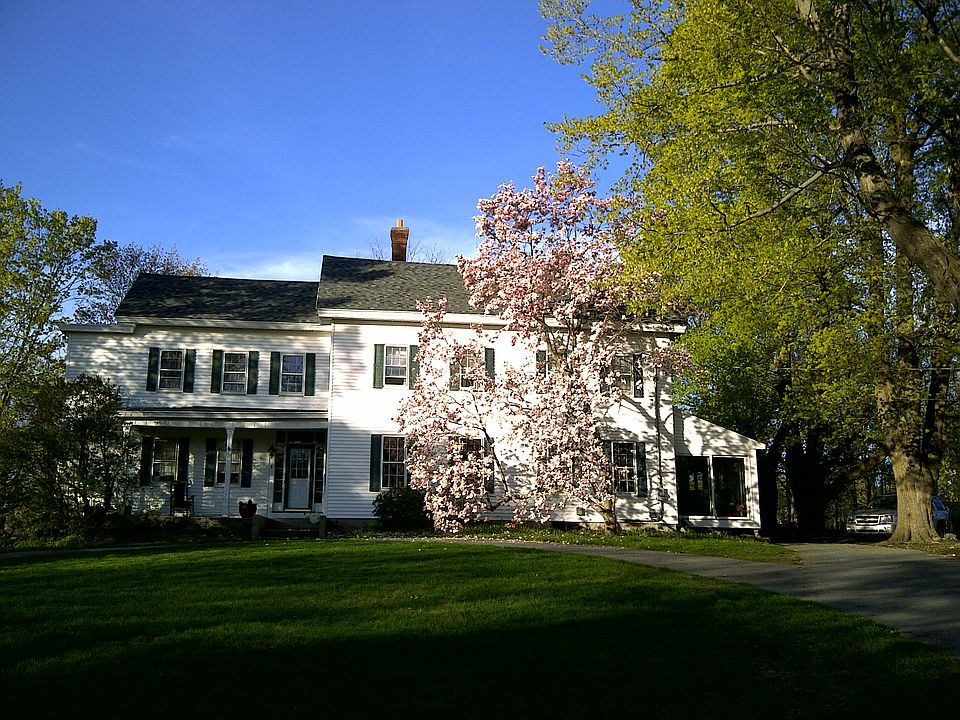1 Kalia Circle