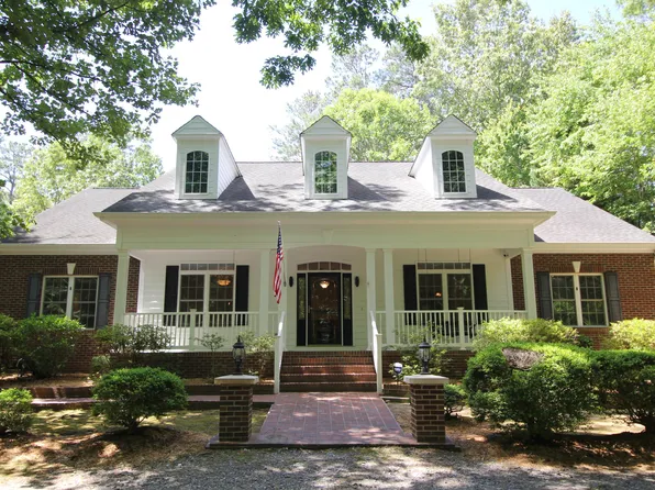 1102 Falling Strm, Sanford, NC 27332
