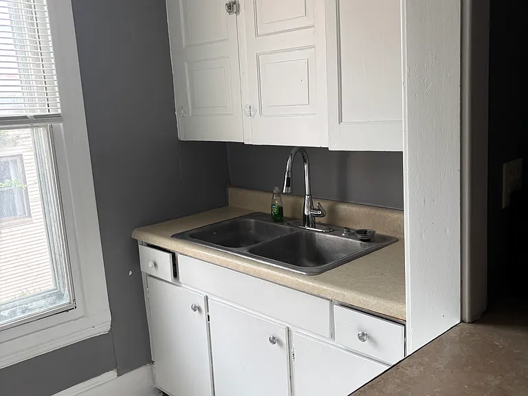 941 1/2 Market St #4 — Photo 5