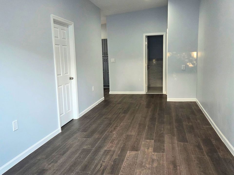 1st image of 142 N Ontario St #2