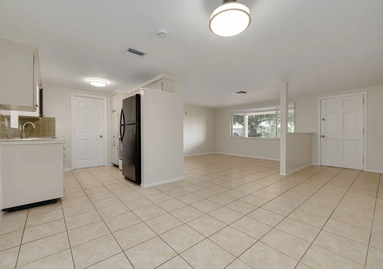 3645 Panola Dr — Photo 2