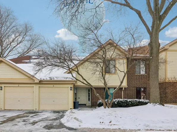 811 E Castle Ct APT 2, Palatine, IL 60074