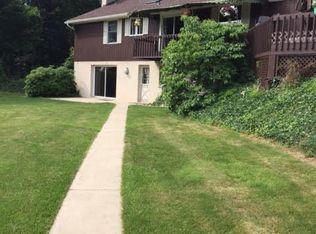 185 School House Rd, Boyertown, PA 19512