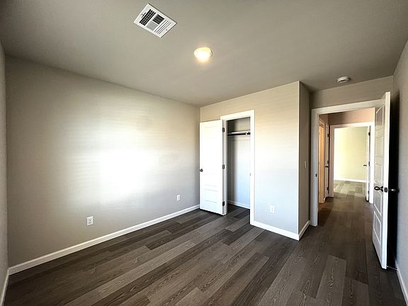 4th image of 4129 Sara Park Dr