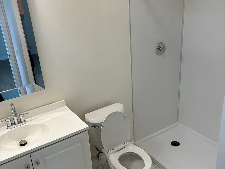 14116 Tiara St #5 — Photo 31