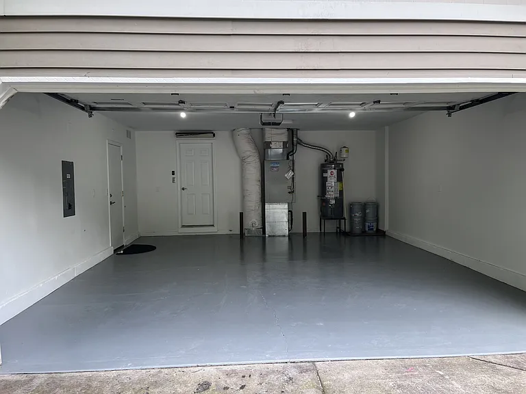 17611 SE 16th St — Photo 23