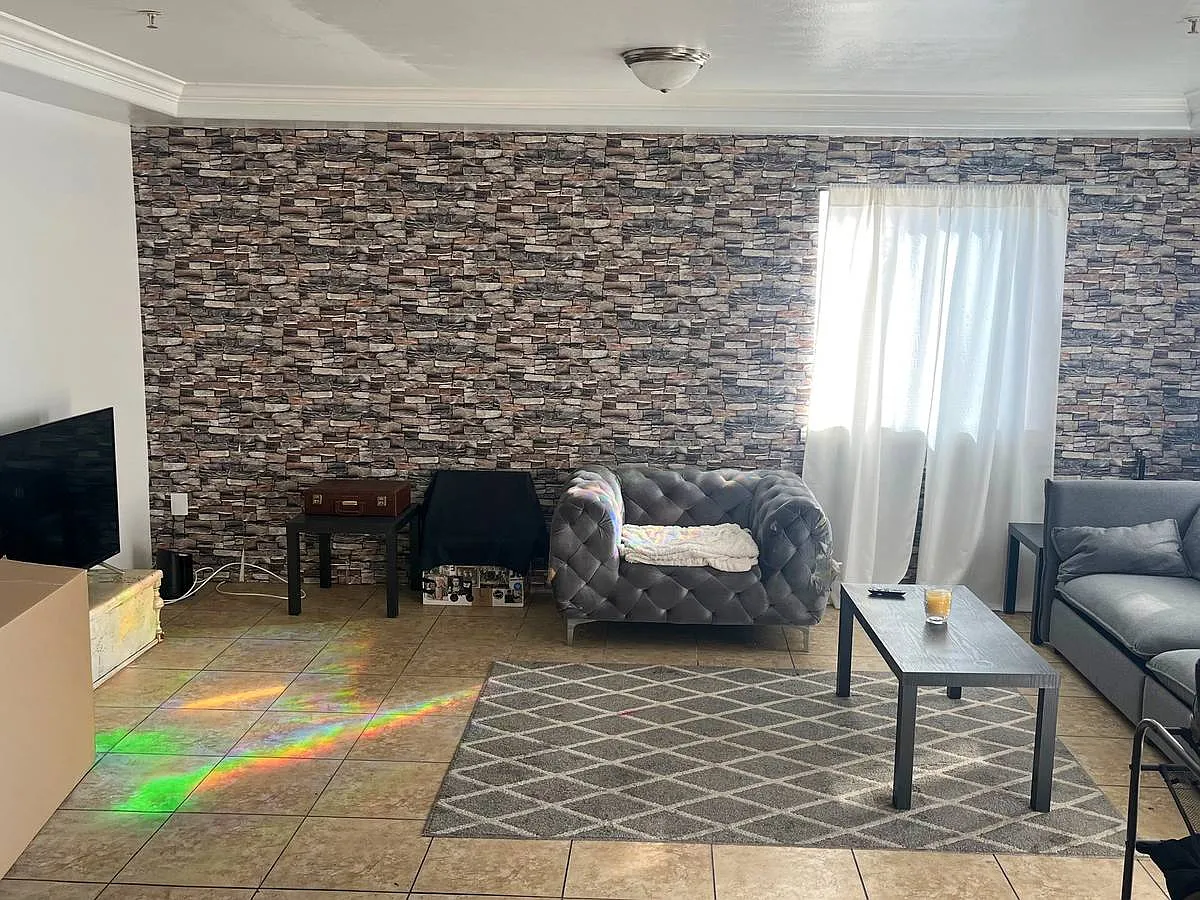 5 bed, 1850 sqft, $900 — Photo 3