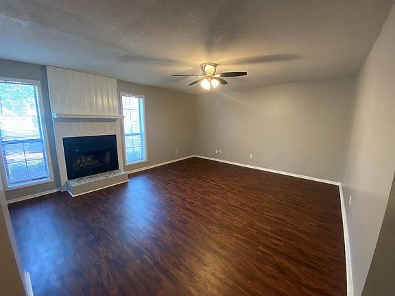 2nd image of 2831 Kirkwood Cir