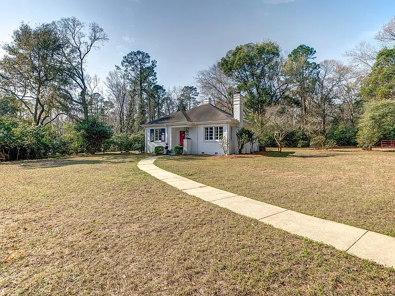 202 E Carolina Ave — Photo 1