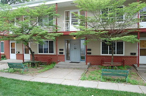1950 Washington St. Photo 1