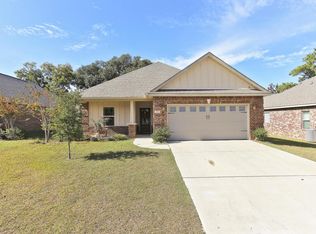 785 Bay Breeze Dr, Biloxi, MS 39532