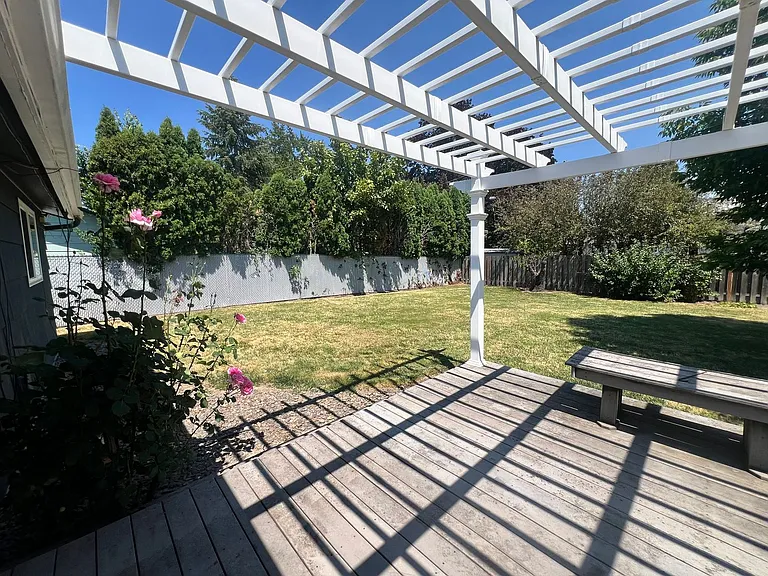 1745 NW 17th St — Photo 16