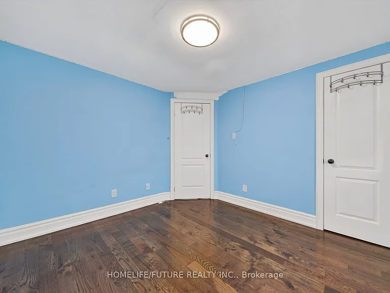 37 Elson St #UPPER — Photo 30