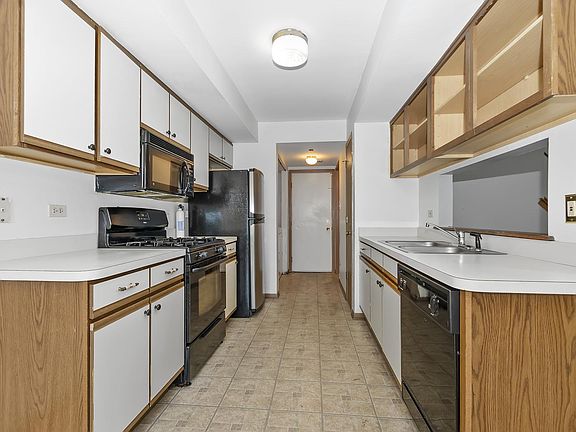 5th image of 12526 S Deer Park Dr