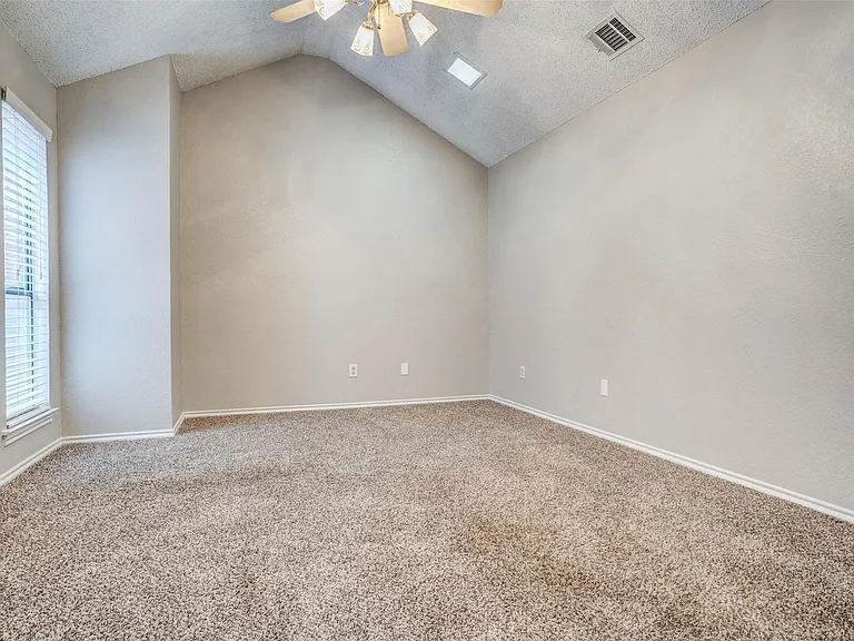 2124 Artherfield Dr — Photo 18