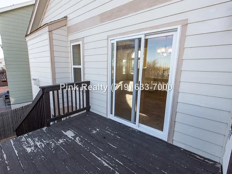 985 Ridgebury Pl — Photo 31