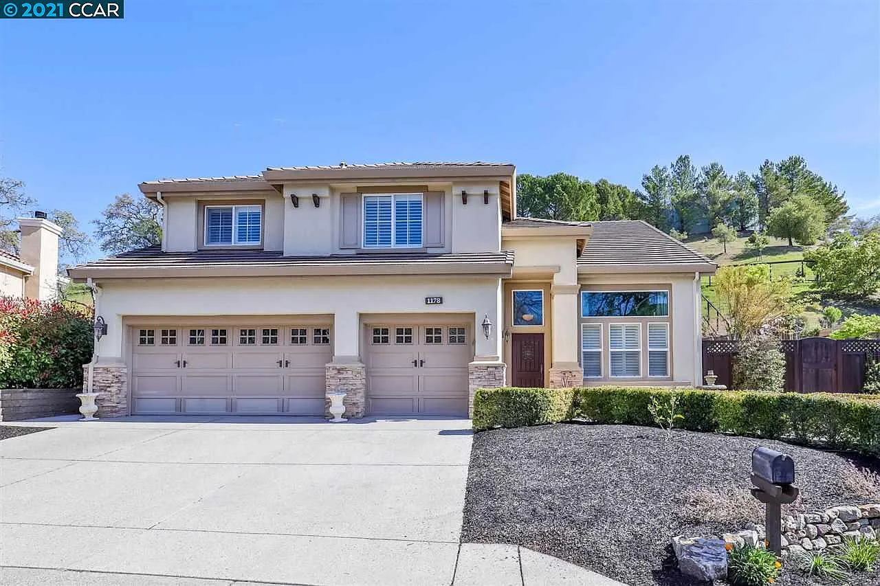 1178 Sunrise Ridge Dr photo 1