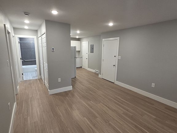 5th image of 815 Morton St #1