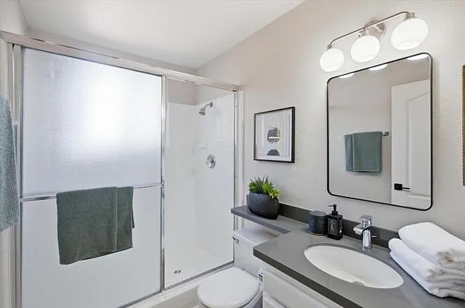 577 E Taylor Ave #C — Photo 8