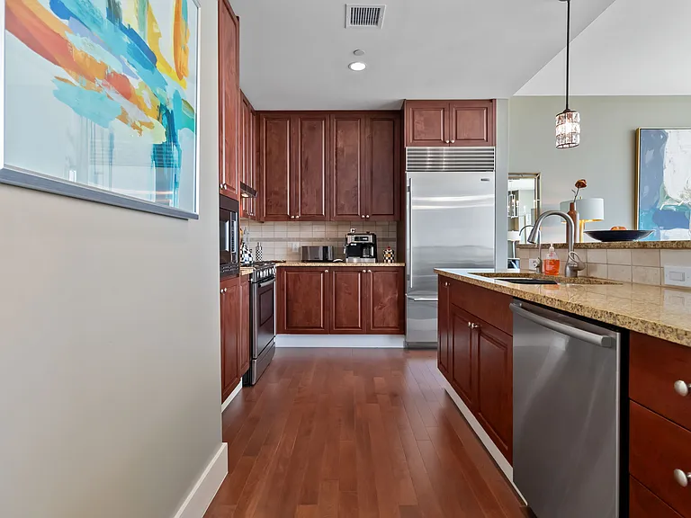 610 E Market St #2915 — Photo 13