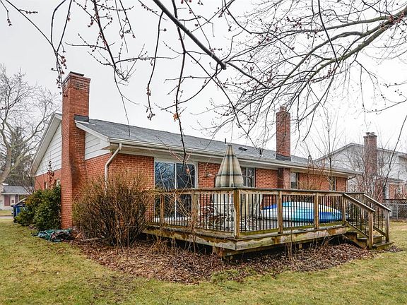 4th image of 1425 Ravenwood St
