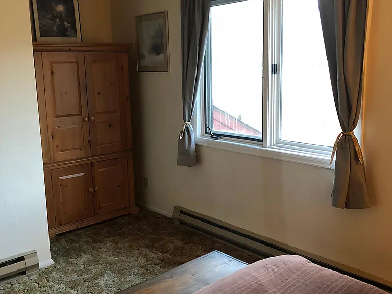 Alcove in South bedroom (armoire no longer there)