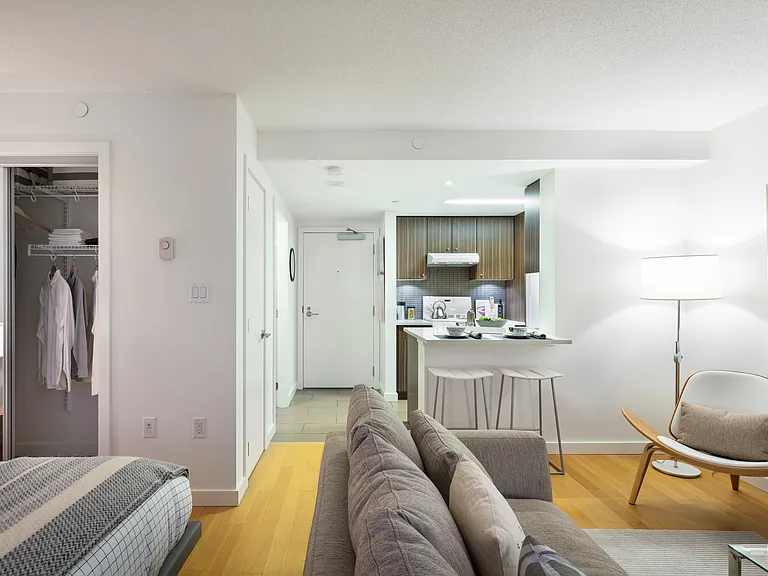 788 Jervis St — Photo 12
