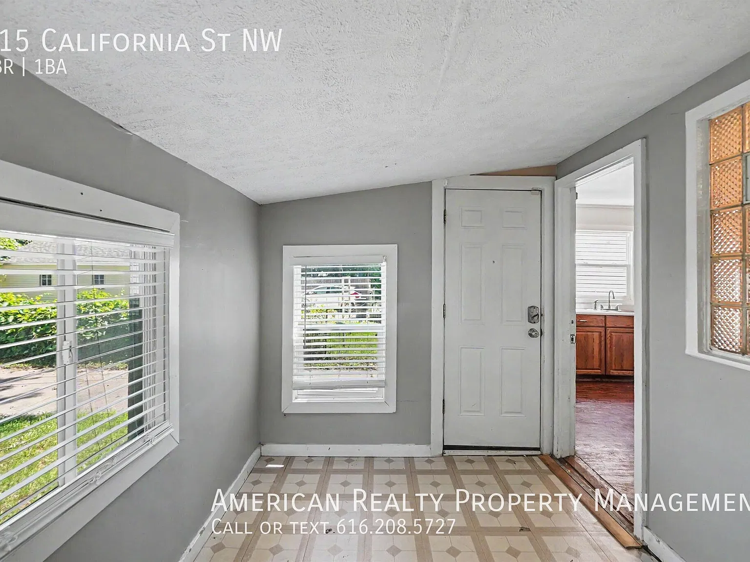 3 bed, 922 sqft, $1,550 — Photo 4