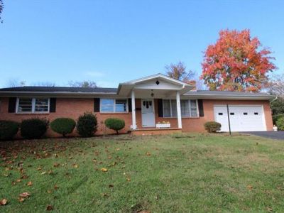 604 Hollyhill Rd, Johnson City, TN, 37604