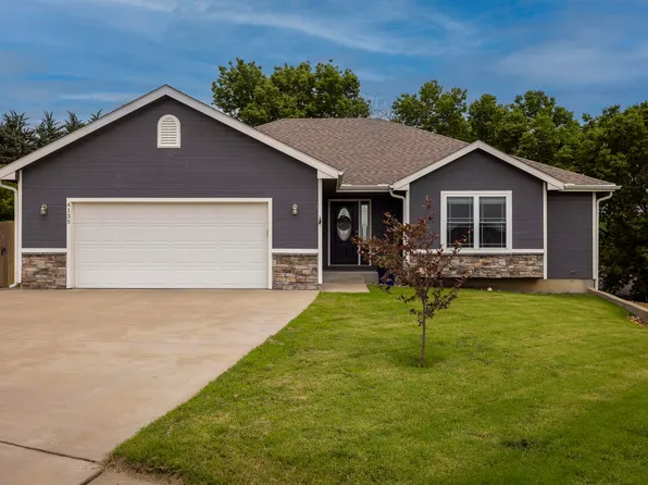 4135 SE Corinth Ct, Tecumseh, KS 66542