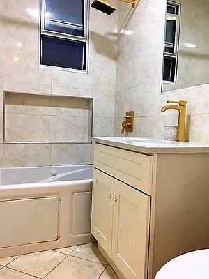 Rented by Lang Realty LLC | media 17