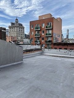 2nd image of 24 Ludlow St APT 2