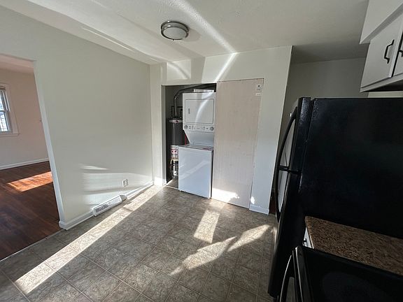 5th image of 3512 Lansdowne Dr Side B